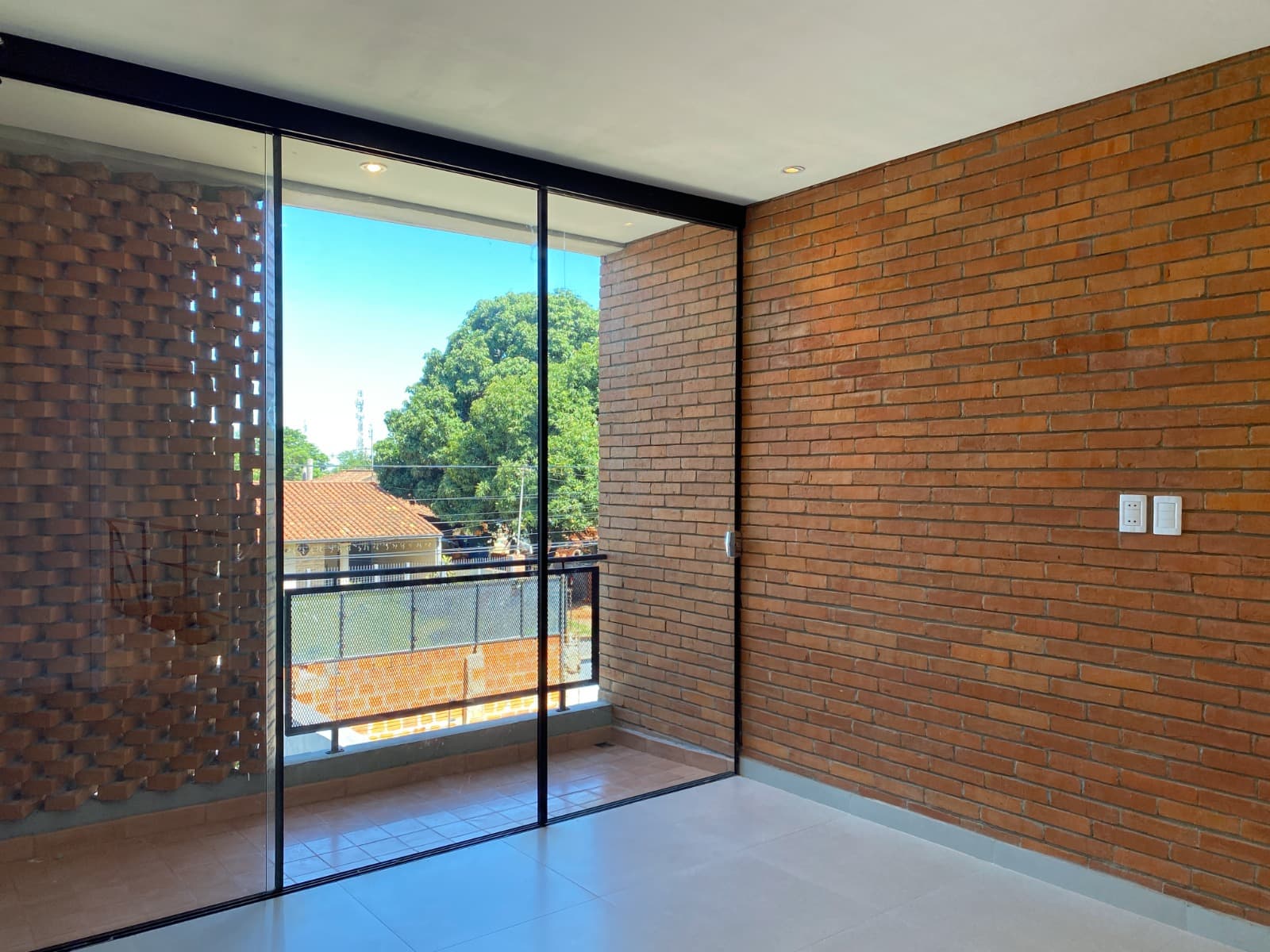 DUPLEX EN LUQUE CUARTO BARRIO – 3