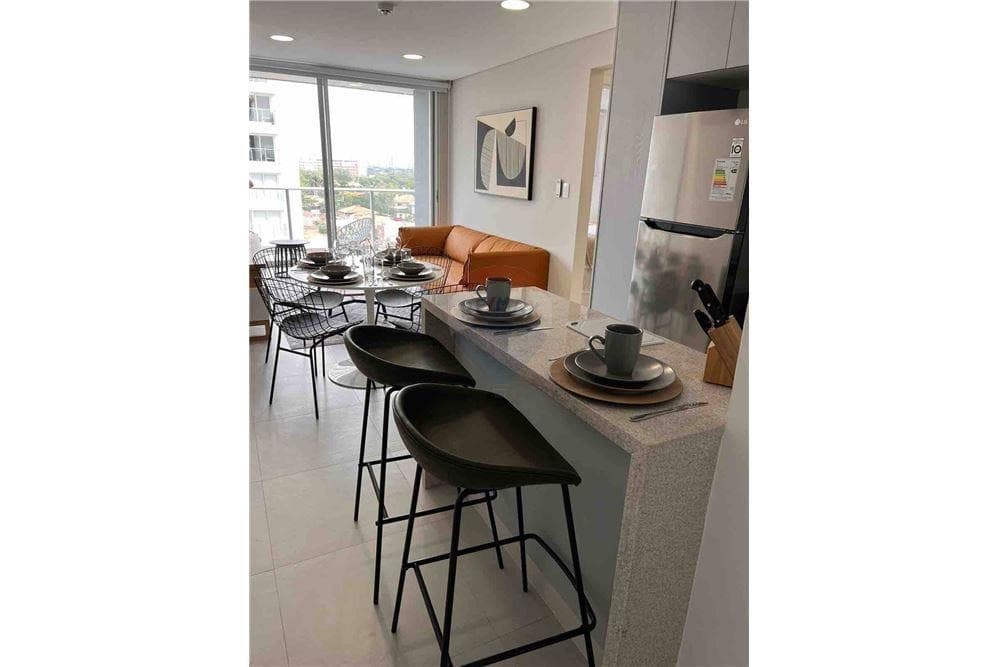 DEPARTAMENTO DE 2 DORMITORIOS AMOBLADO ZONA EJE – 2