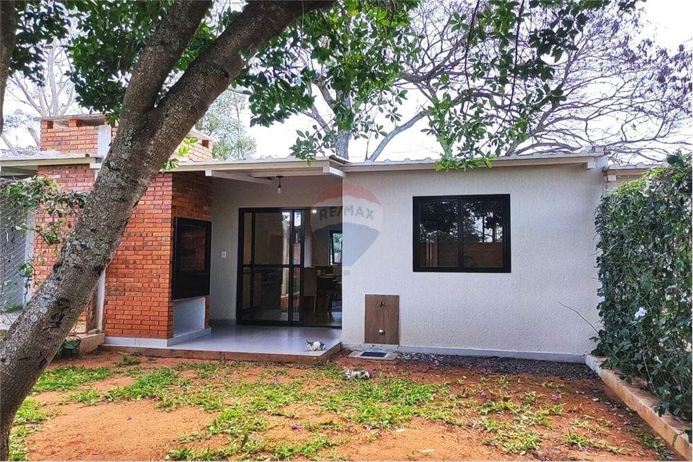 VENDO CASA tipo DUPLEX MODERNA EN AREGUÁ – 3