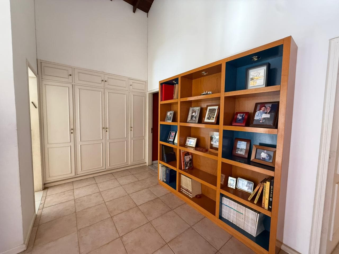 4200 USD - ALQUILO HERMOSA CASA - AV. SANTISIMA TRINIDAD – 3