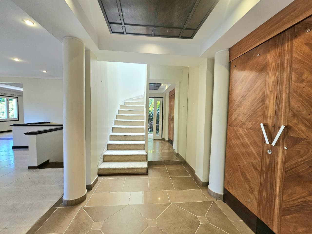 RESIDENCIA COLLECTION EN LAS COLINA DEL YACHT – 2
