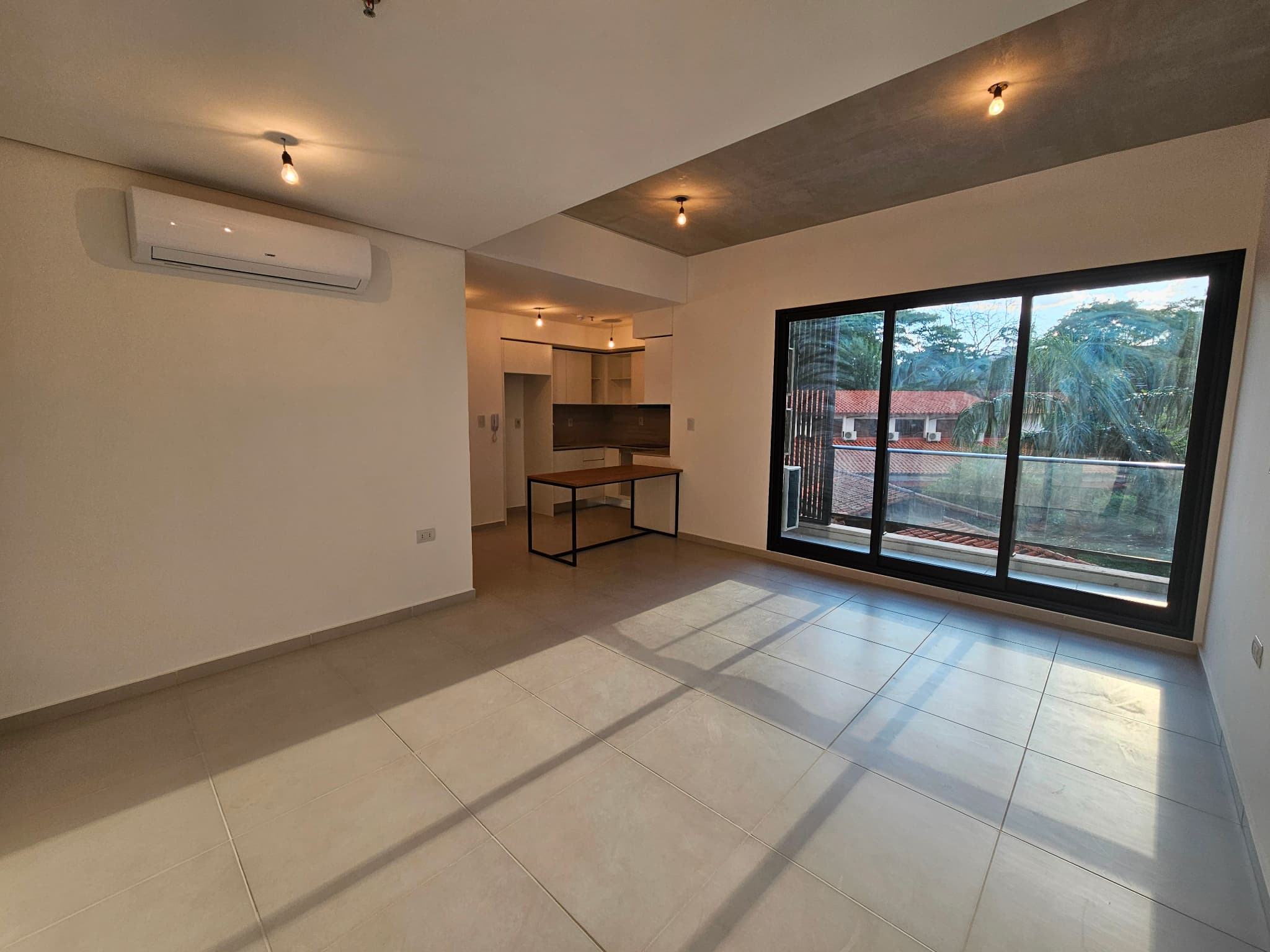 EN VENTA! Departamento De 2 Habs En Las Mercedes – 2