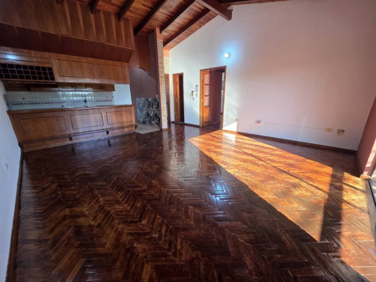 Alquilo Departamento De 2 Dormitorios En Barrio Los Laureles – 2
