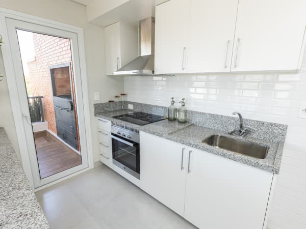 SE ALQUILA DEPARTAMENTO - CON MUEBLES. – 2