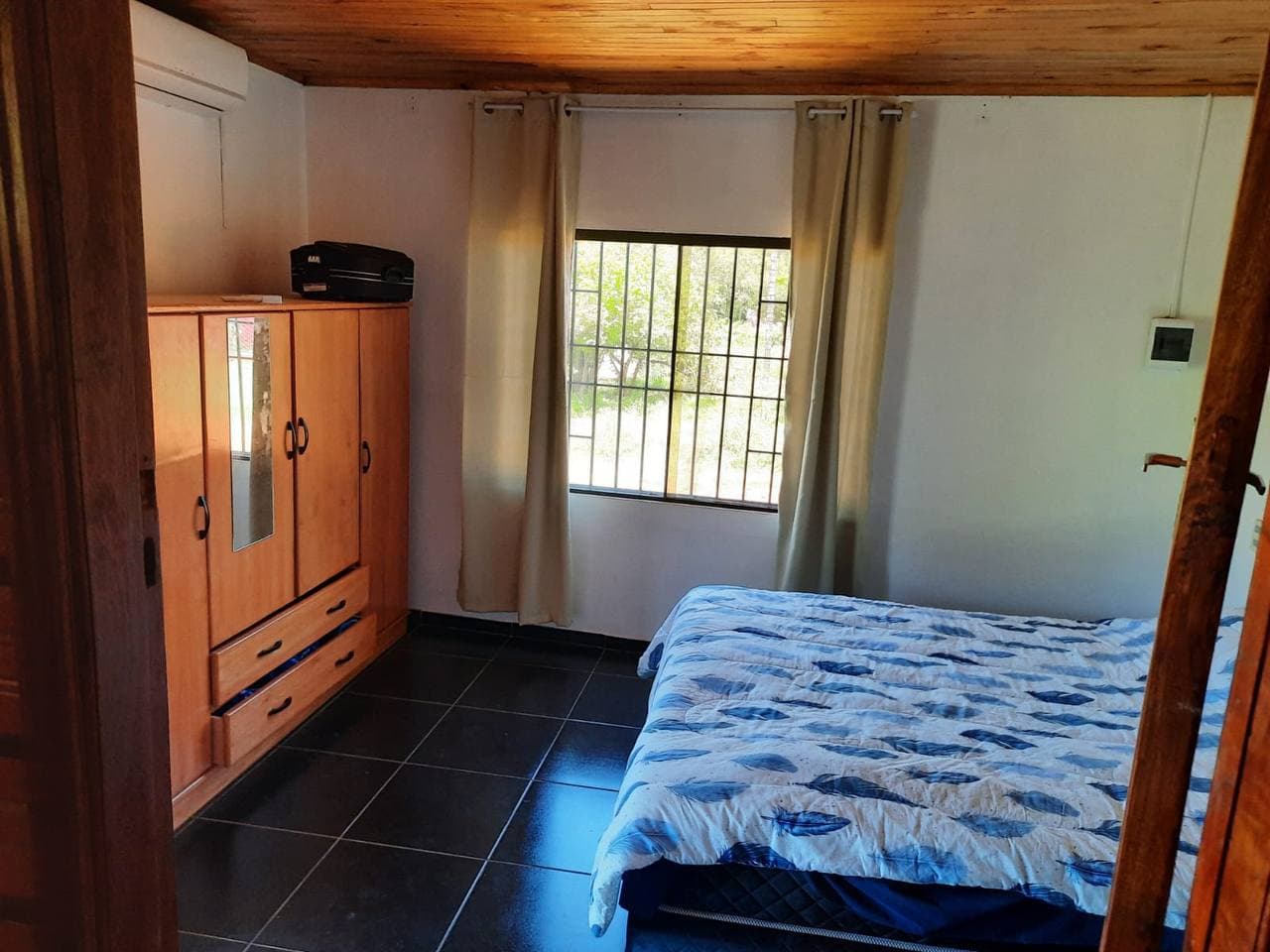 CASA RENOVADA CON TRES APARTAMENTOS Y JARDÍN! – 2