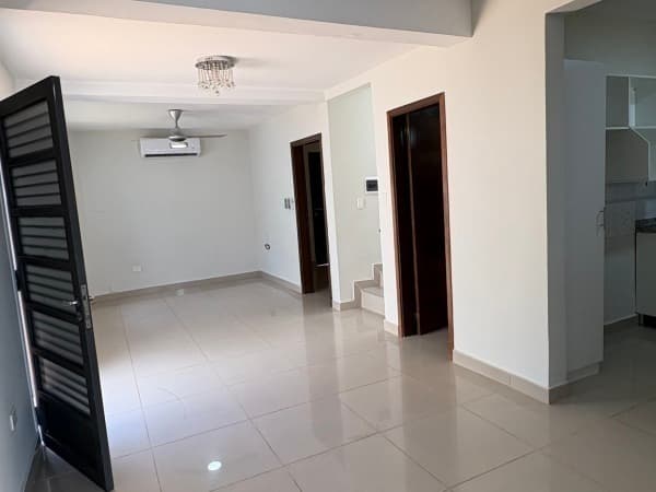 ALQUILO DUPLEX EN FERNANDO DE LA MORA - ZONA NORTE – 2