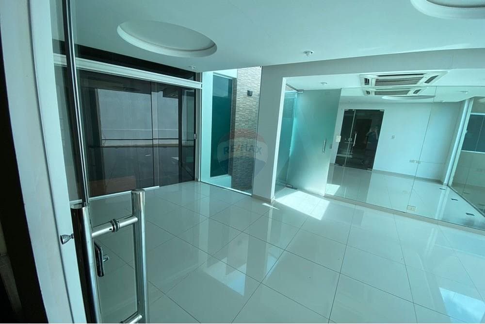 Esta hermosa casa PREMIUN ubicada en luque. – 3