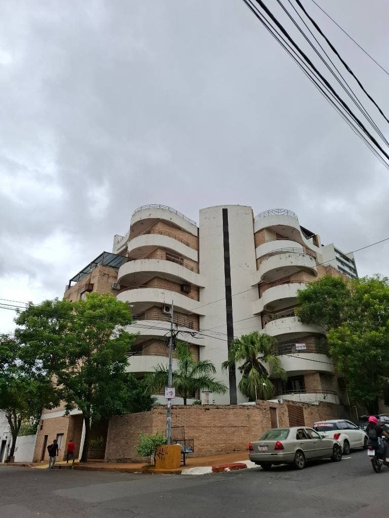 ALQUILO Departamento 3 dormitorios Edificio Alicante en Catedral, Asunción – 2