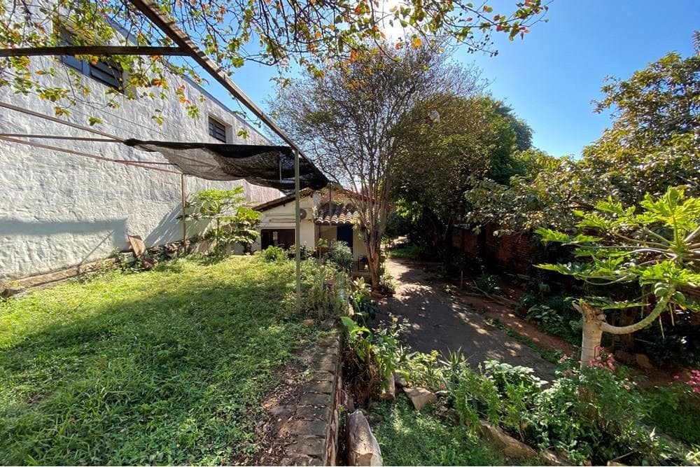 Vendo terreno sobre Calle Ultima – 3