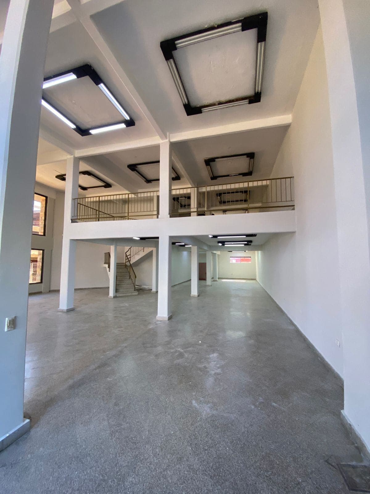 Local Comercial en alquiler ubicado en Zona Sur – 3