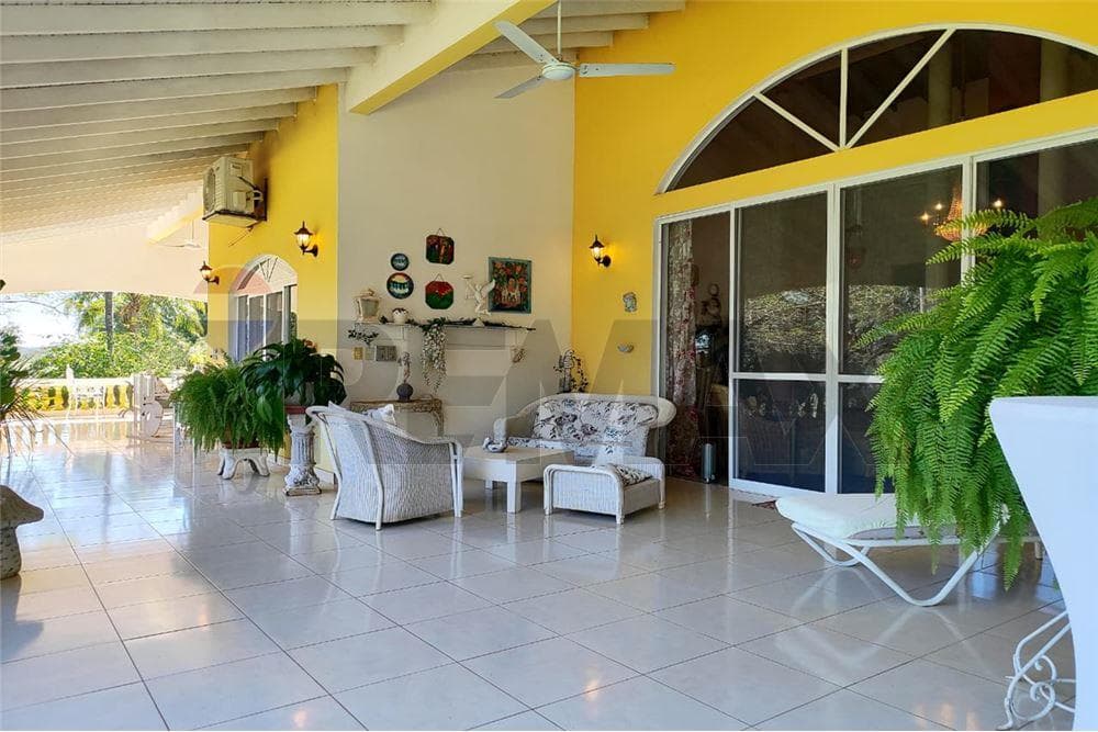 15 HECTÁREAS Villa ecuestre en Ypuku, cerca de Caacupé – 2