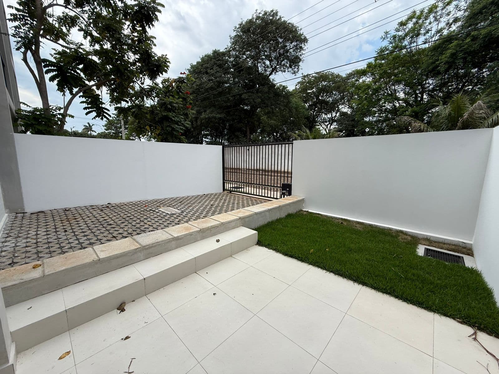 Alquilo depto de 2 dormitorios con Patio Privado