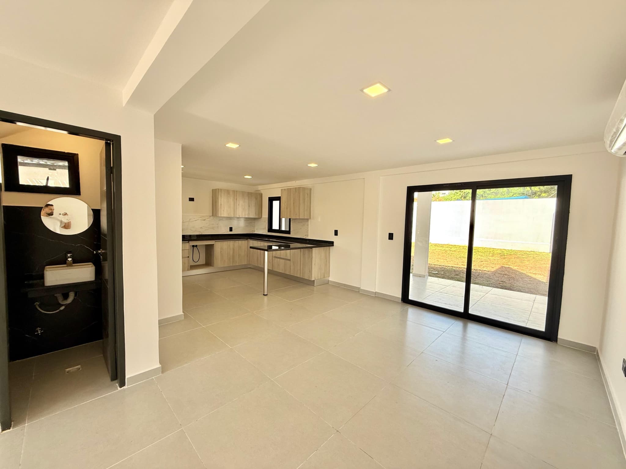 Alquilo Duplex Premium en Luque Laurelty – 3