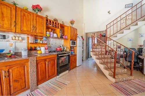 Casa-Venta--, Luque, Central