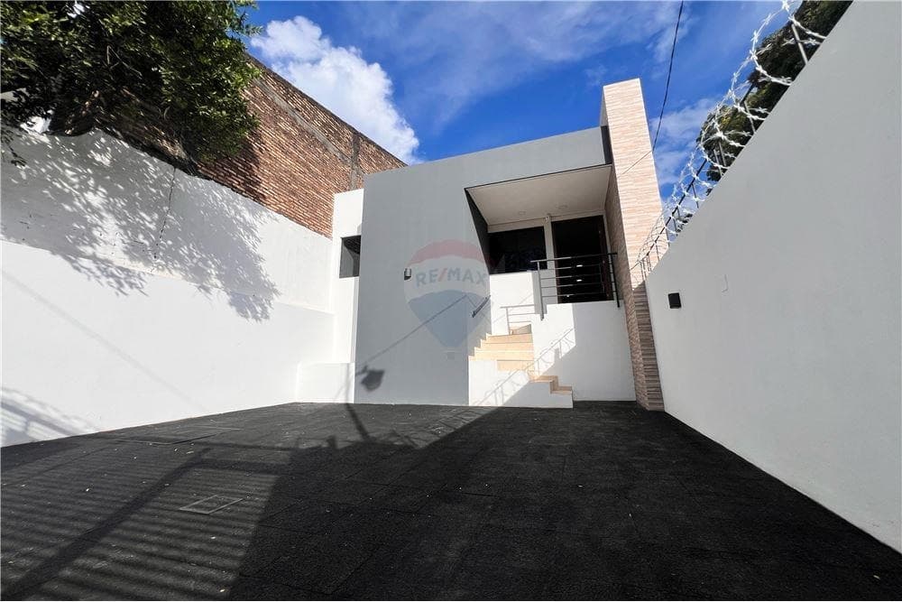 Alquilo chalet a estrenar – 2