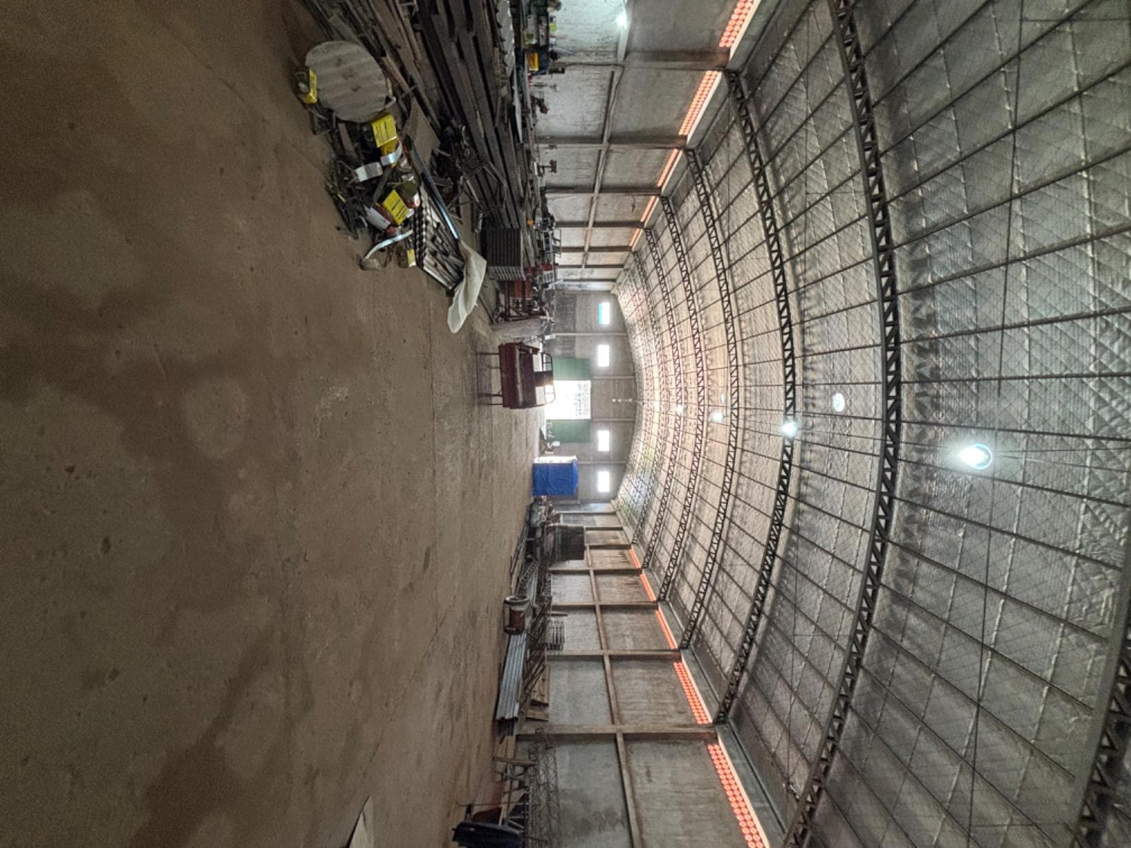 ALQUILO DEPOSITO EN CDE - 1.600M2 – 3