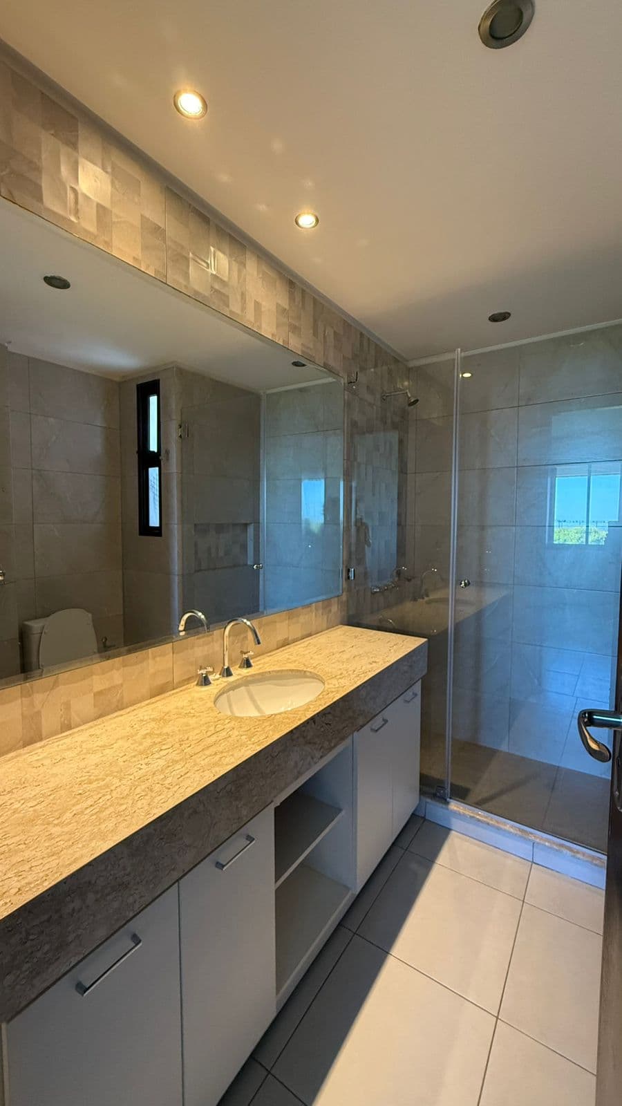 VENDO DEPARTAMENTO DE DOS DORMITORIOS EN BARRIO LAS MERCEDES – 3