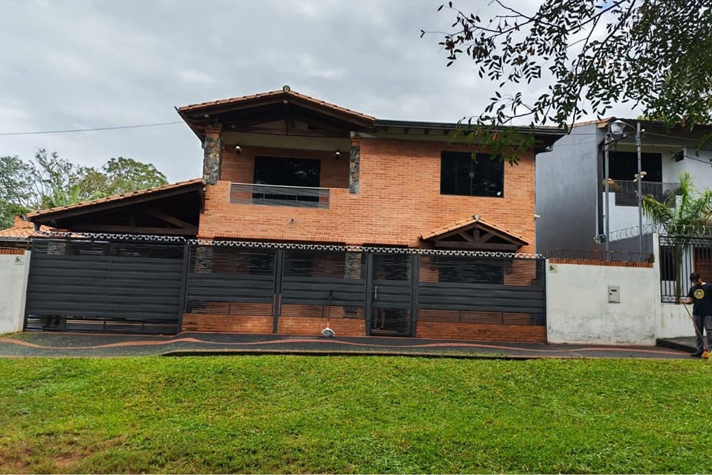 Casa en Villa Elisa, Paraguay