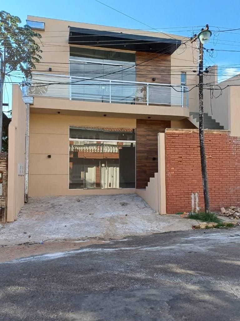 Alquilo Salones Comerciales En El Barrio Trinidad