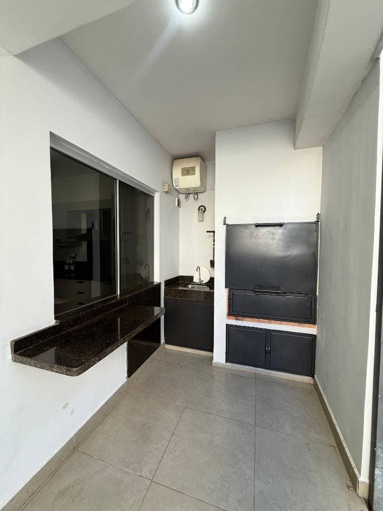Alquilo Dúplex amoblado de 3 dormitorios en Barrio Tacumbú - Asunción – 2