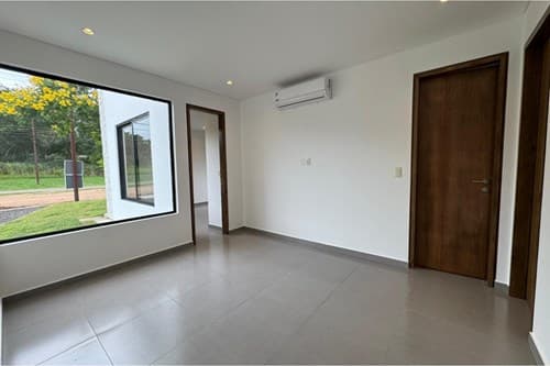 Casa-Alquiler-Avda. Zucolilo, Surubi`y – 2