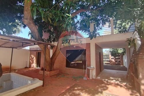 VENDO CASA EN AREGUA