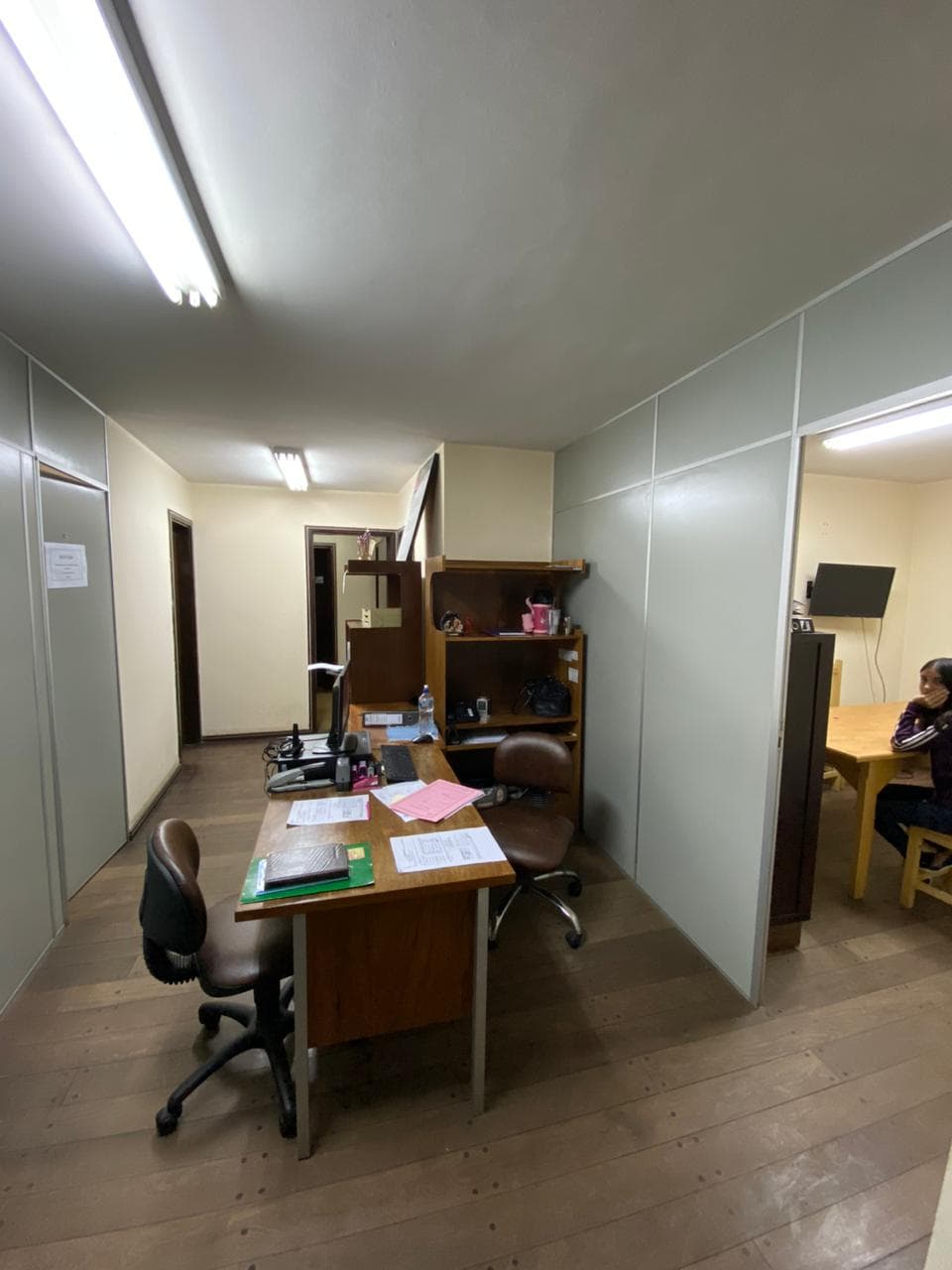 Edificio corporativo de 5 pisos – 3