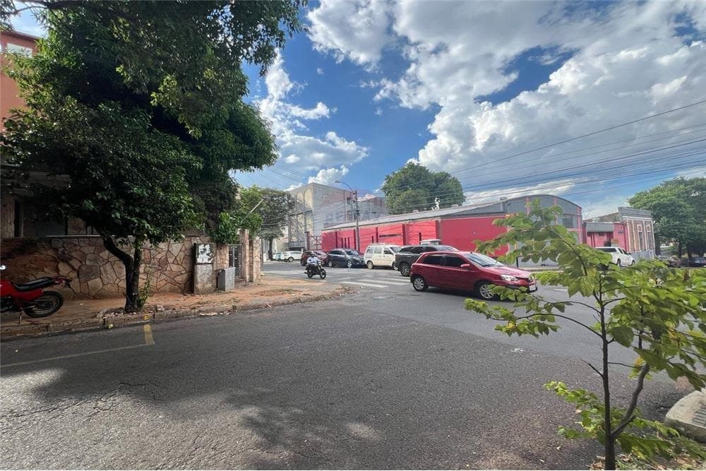 VENDO TERRENO SOBRE CERRO CORA EN ESQUINA – 3