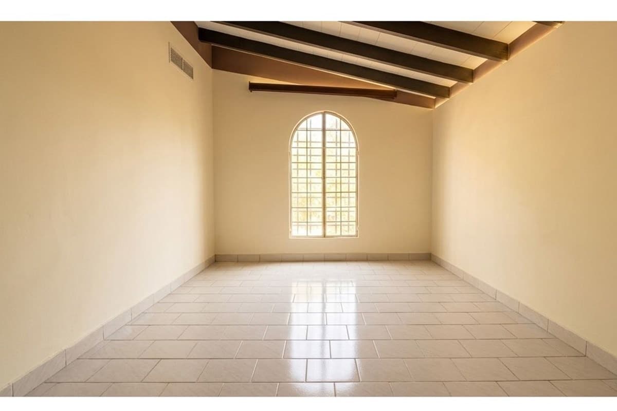 Alquilo casa en Laurelty, Luque – 3