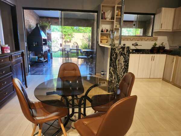 VENDO HERMOSA CASA MODERNA EN VILLA ELISA – 2