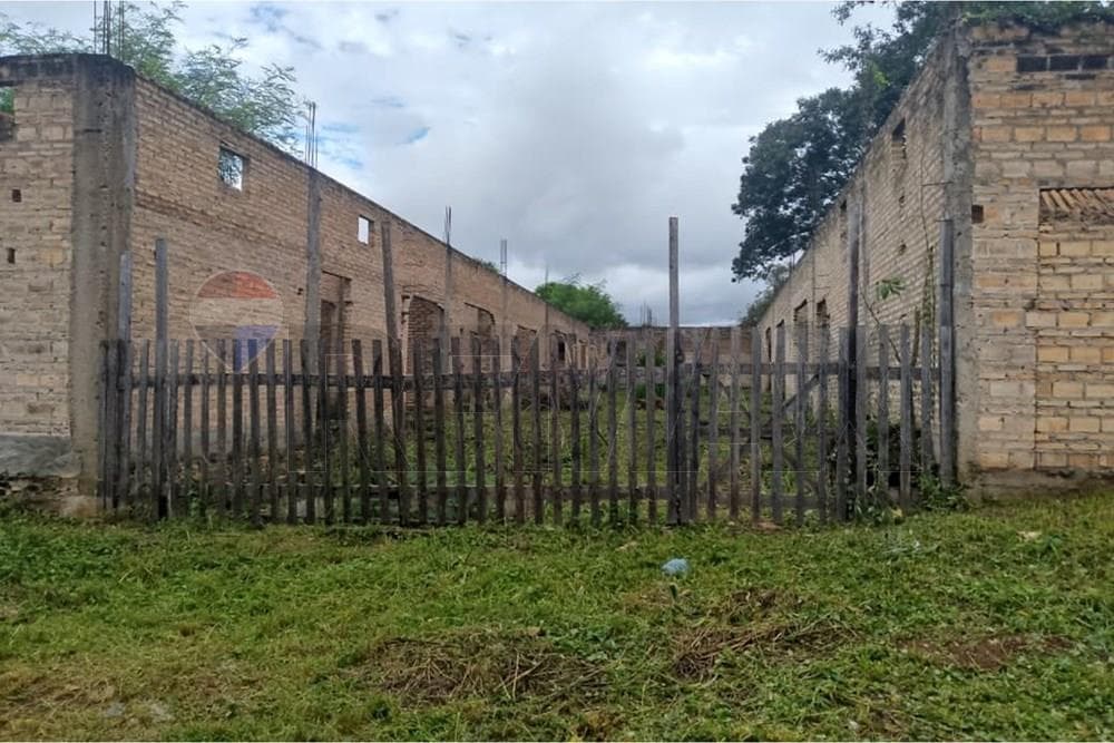 EN VENTA TERRENO EN ESQUINA - CAPIATA