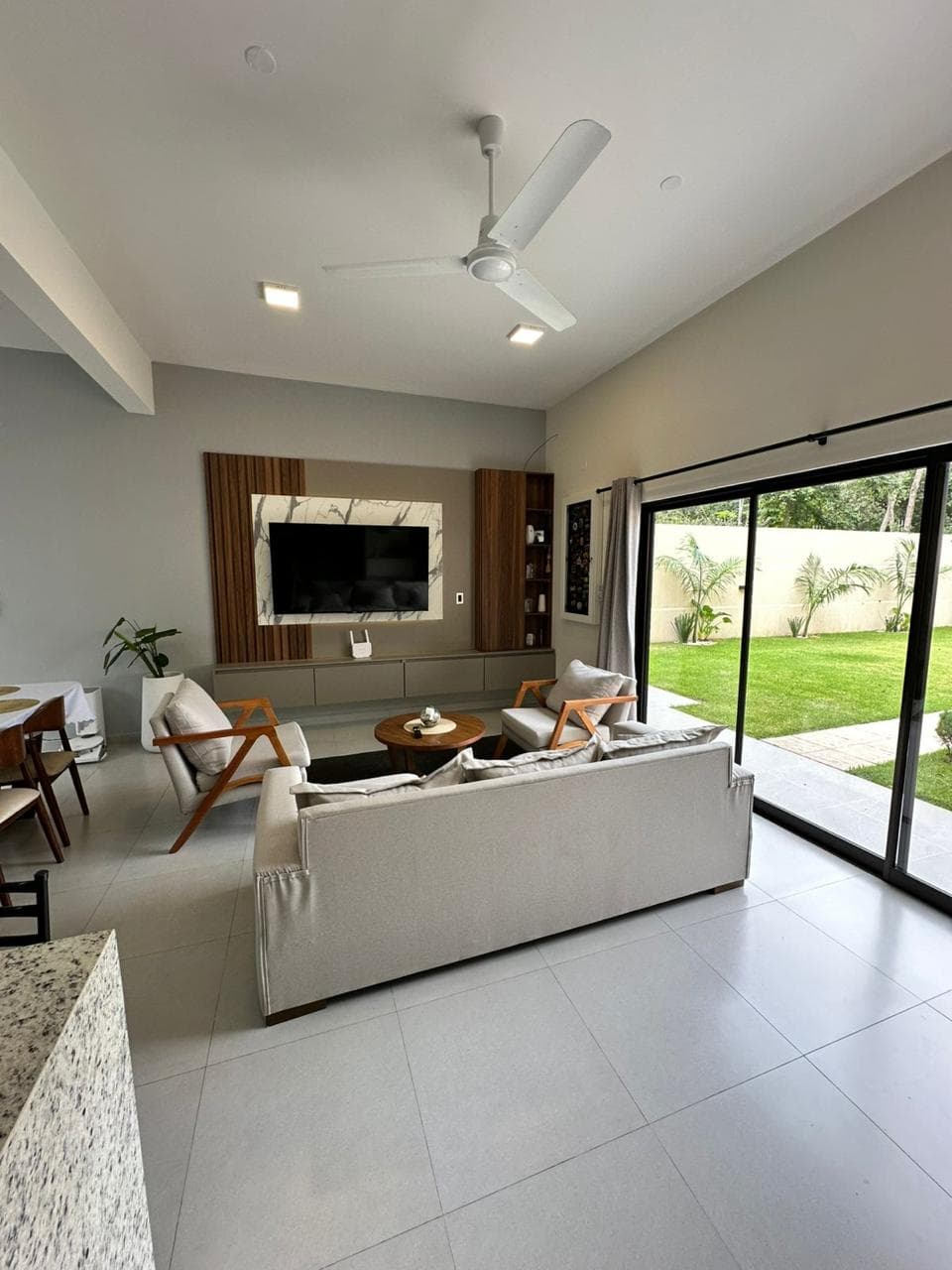 VENDO HERMOSA CASA EN SAN LORENZO – 3