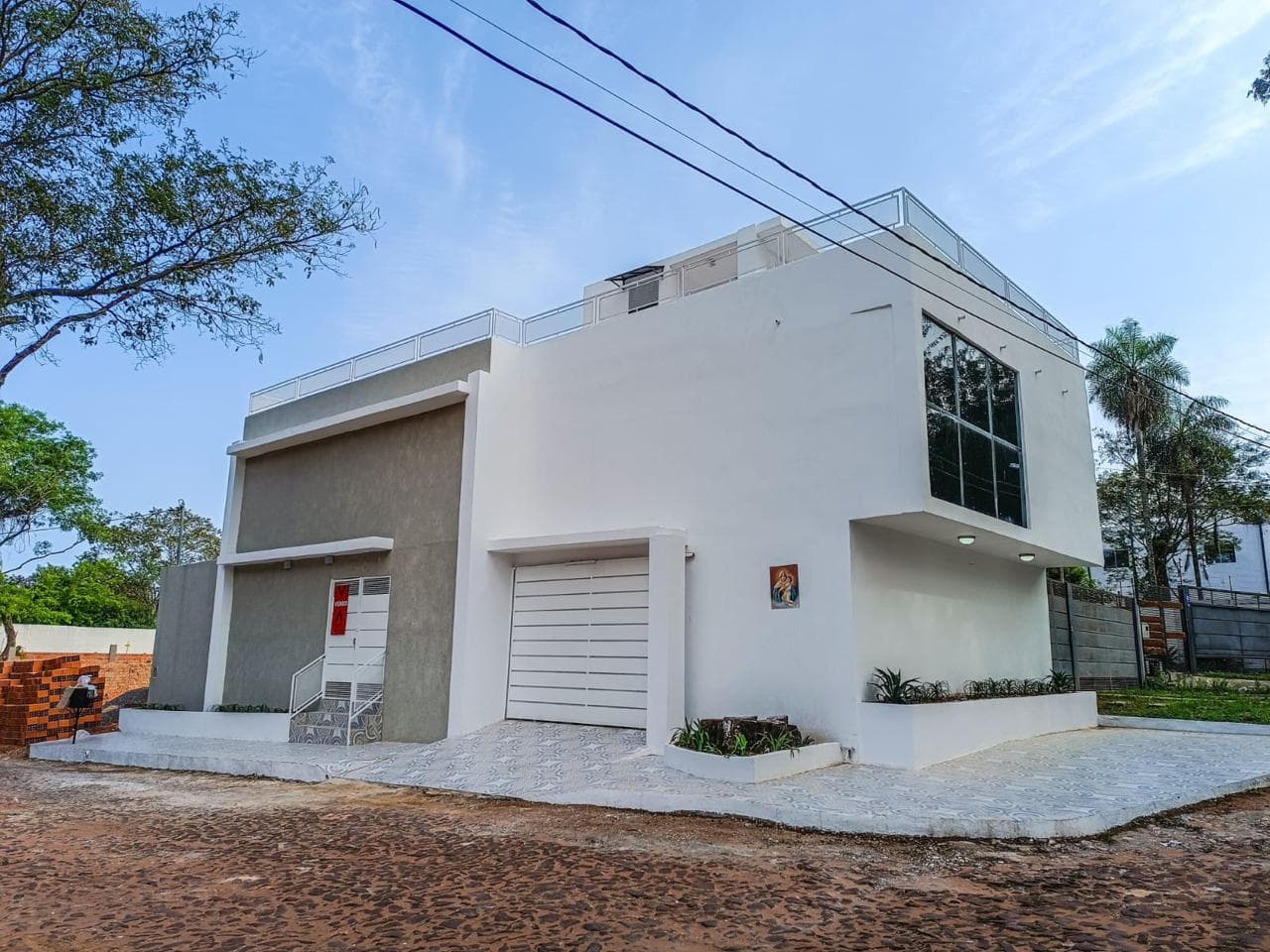 VENDO DUPLEX EN LAMBARE