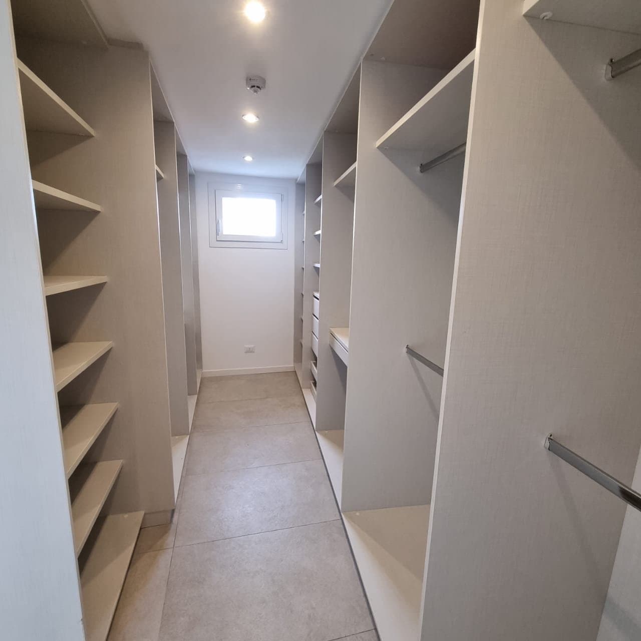 ALQUILO HERMOSO DPTO AMOBLADO CON 3 SUITES Z. EMBAJADA USA – 2