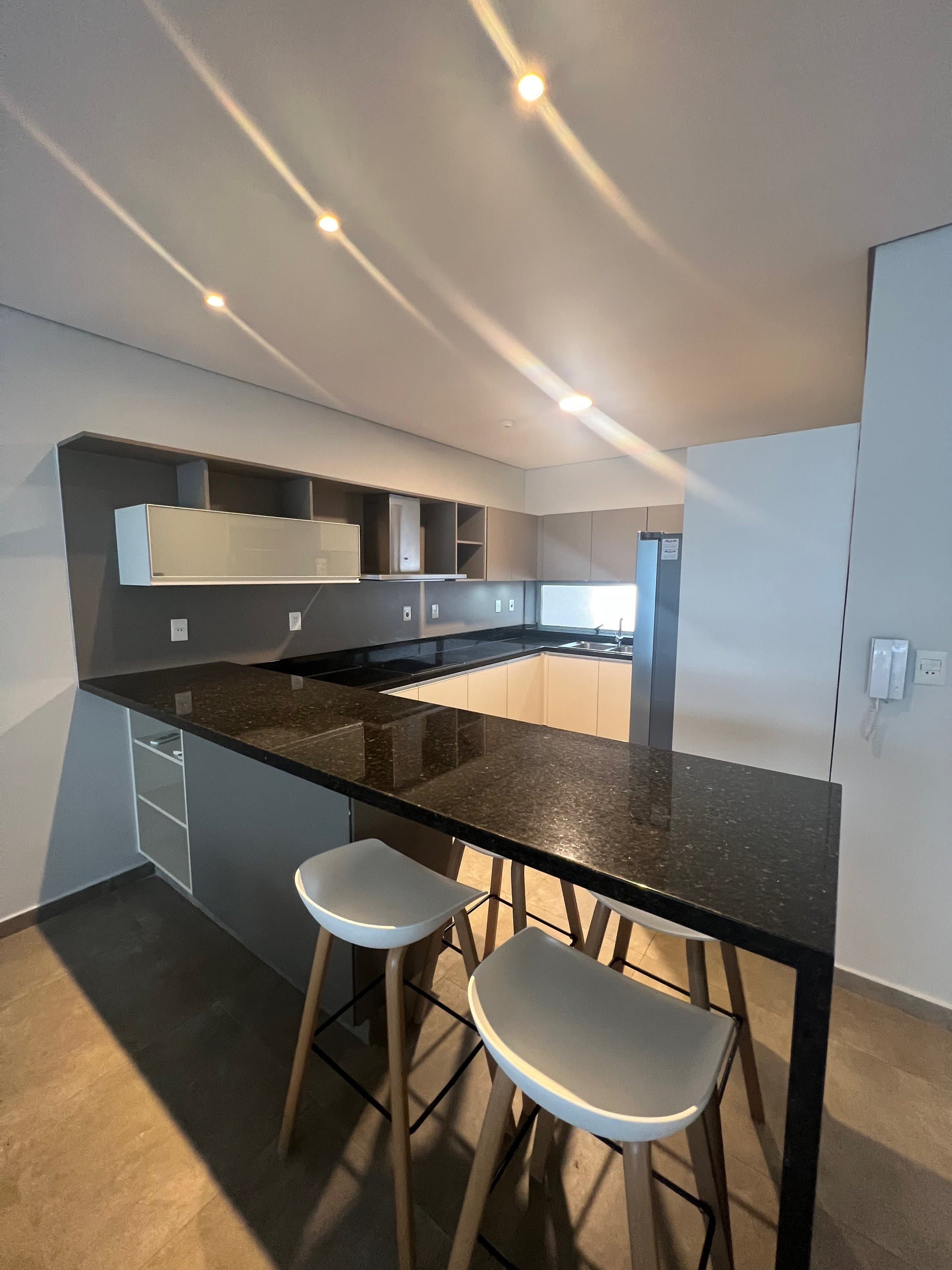 Alquilo Casa Pareada Minimalista Con 3 Suites Z.molas Lopez. – 3