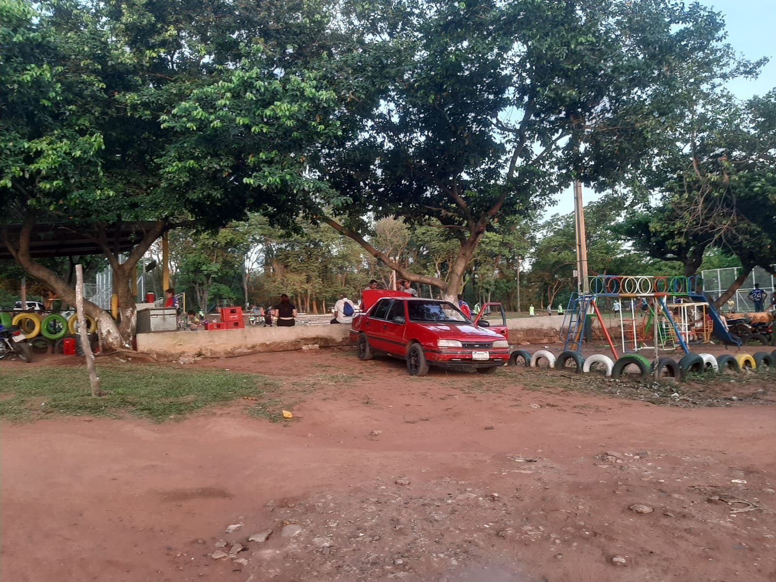 Terreno 14,76x32 a una cuadra de la ruta Ramal Aregua, a 200 metros de Cerro koi – 2