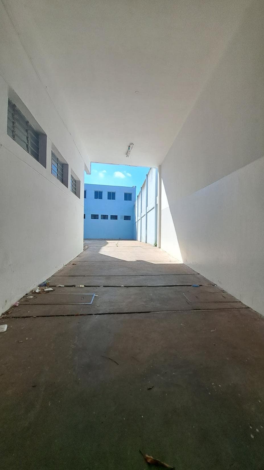 Se Vende Tinglado Con Oficinas, Ex Fabrica Textil, En el B° San Vicente – 3