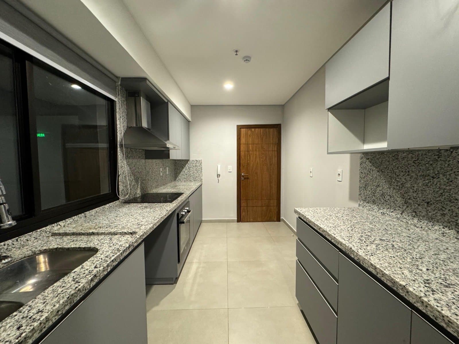 Exclusivo departamento en Torre Ausgusta de 3 dormitorios + Area de servicio – 2