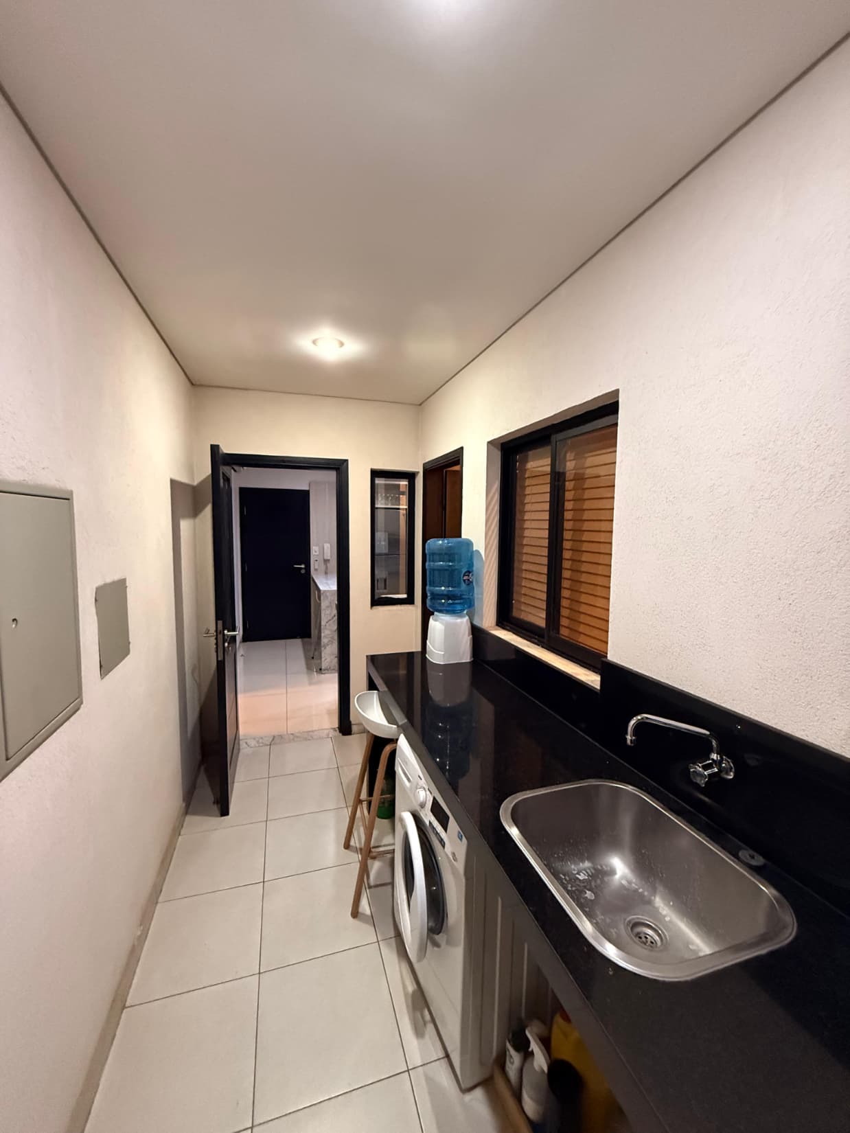 CARMELITAS - EN ALQUILER DEPTO DE 2 DORMITORIOS EN SUITE AMOBLADO – 3