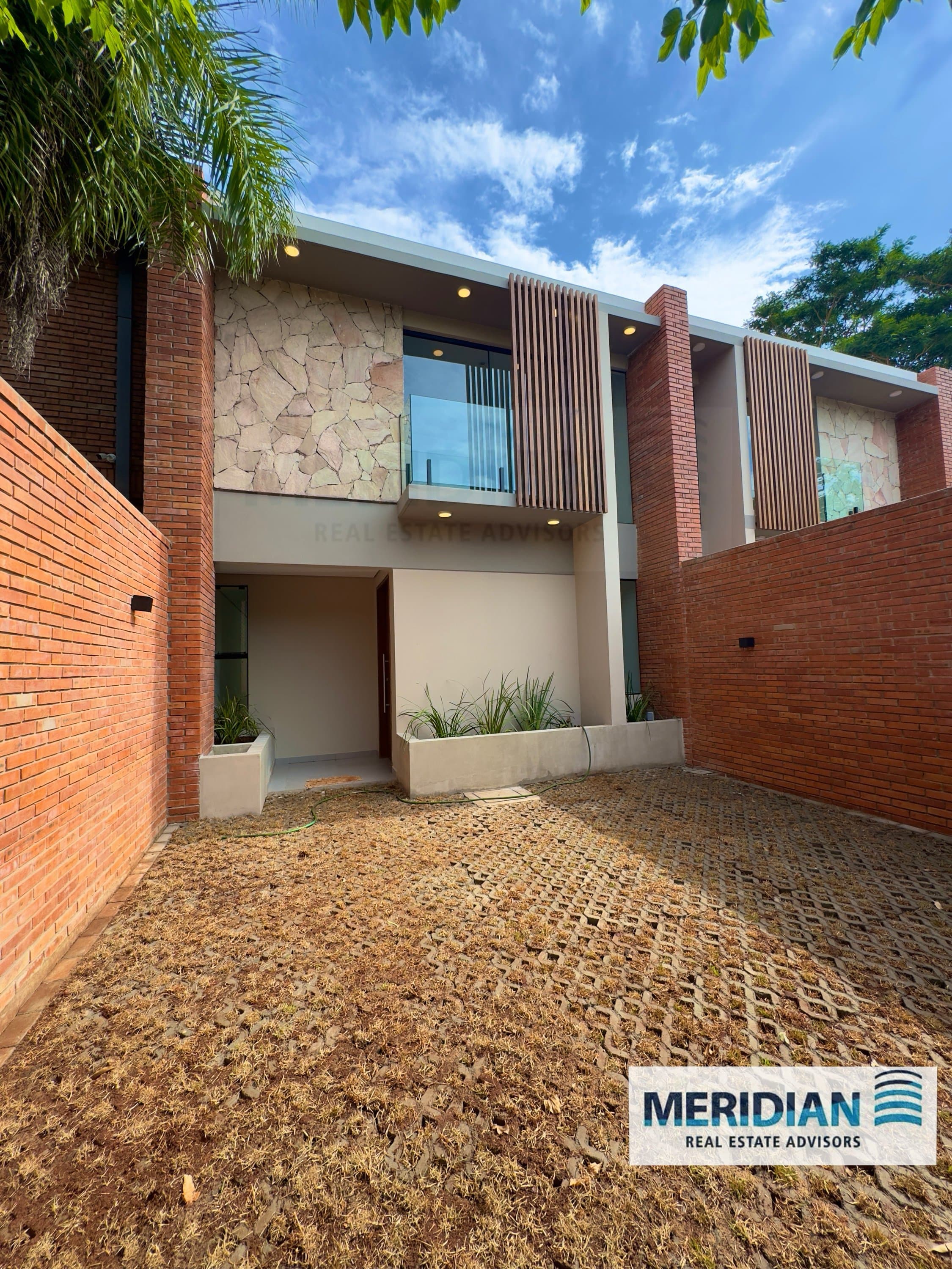 Duplex a Estrenar en Venta ! Zona Conmebol.