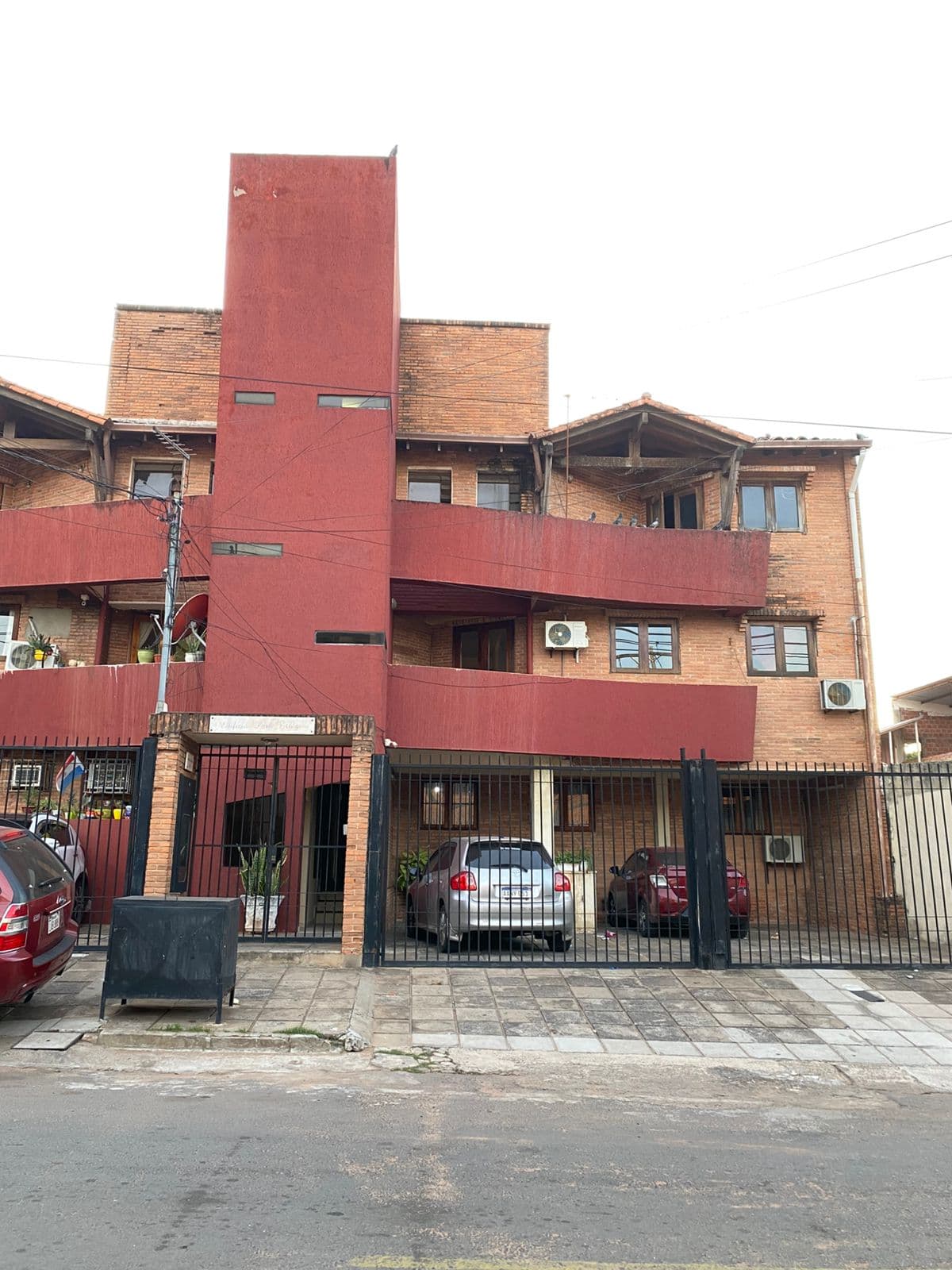 VENDO DEPARTAMENTO EN LAMBARE- PARK VILLAGE