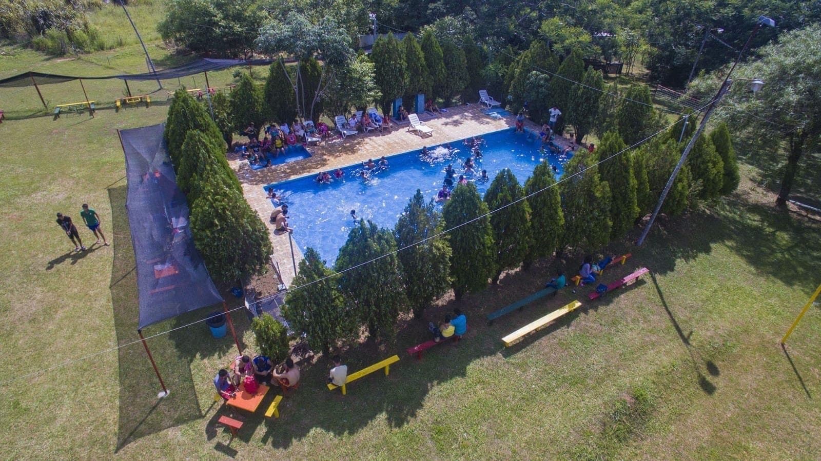 CARAPEGUA CASA QUINTA EN ALQUILER