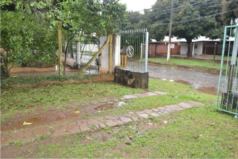 Oportunidad En Hernandarias – Barrio Las Américas (área 6) – 3