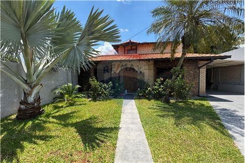 RESIDENCIA VENTA LAMBARE