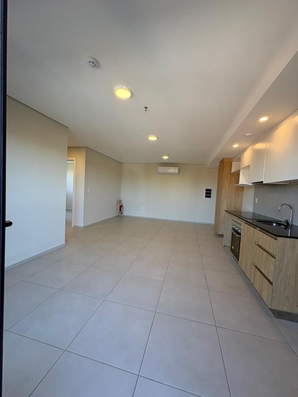 EN ALQUILER DEPTO DE 2 DORM & 2 BAÑOS EN VILLA AURELIA - ASUNCION – 2