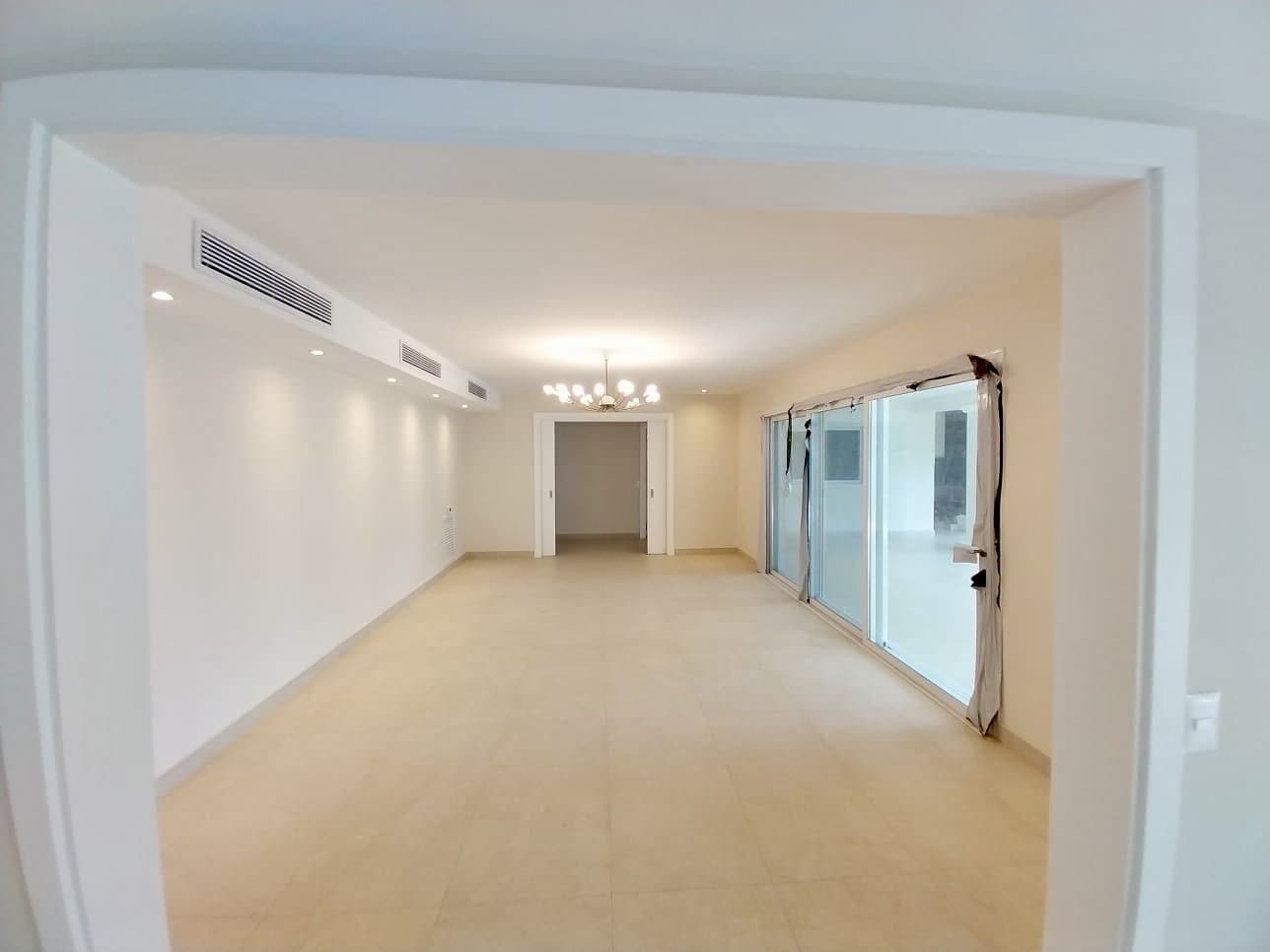 Alquilo residencia a estrenar de 4 dormitorios en suite zona Mariscal Estigarribia – 3