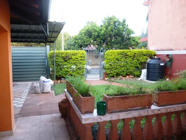 Casa en Venta en Fernando de la Mora - Zona Sur – 3
