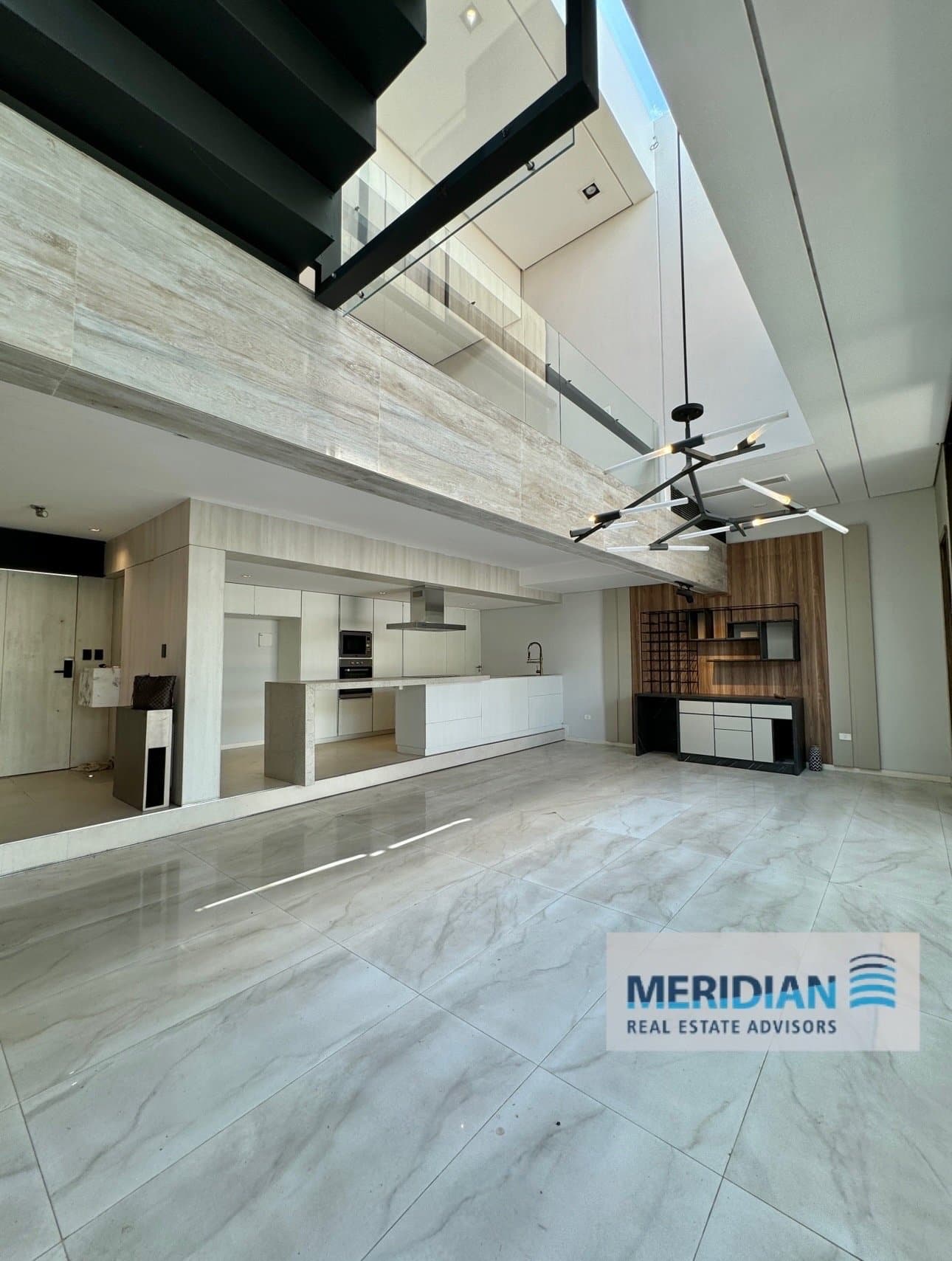 Duplex estilo moderno en venta!! A minutos del eje Corporativo! – 2