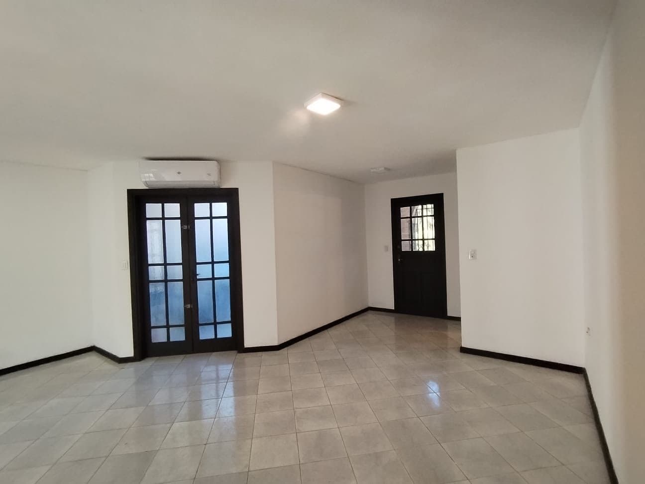 Alquilo duplex de 3 dorm en el B°Mburucuya – 3