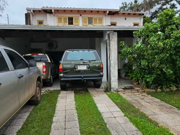 HERMOSA Y AMPLIA CASA EN VENTA EN BARRIO CAMPO GRANDE - LUQUE – 2
